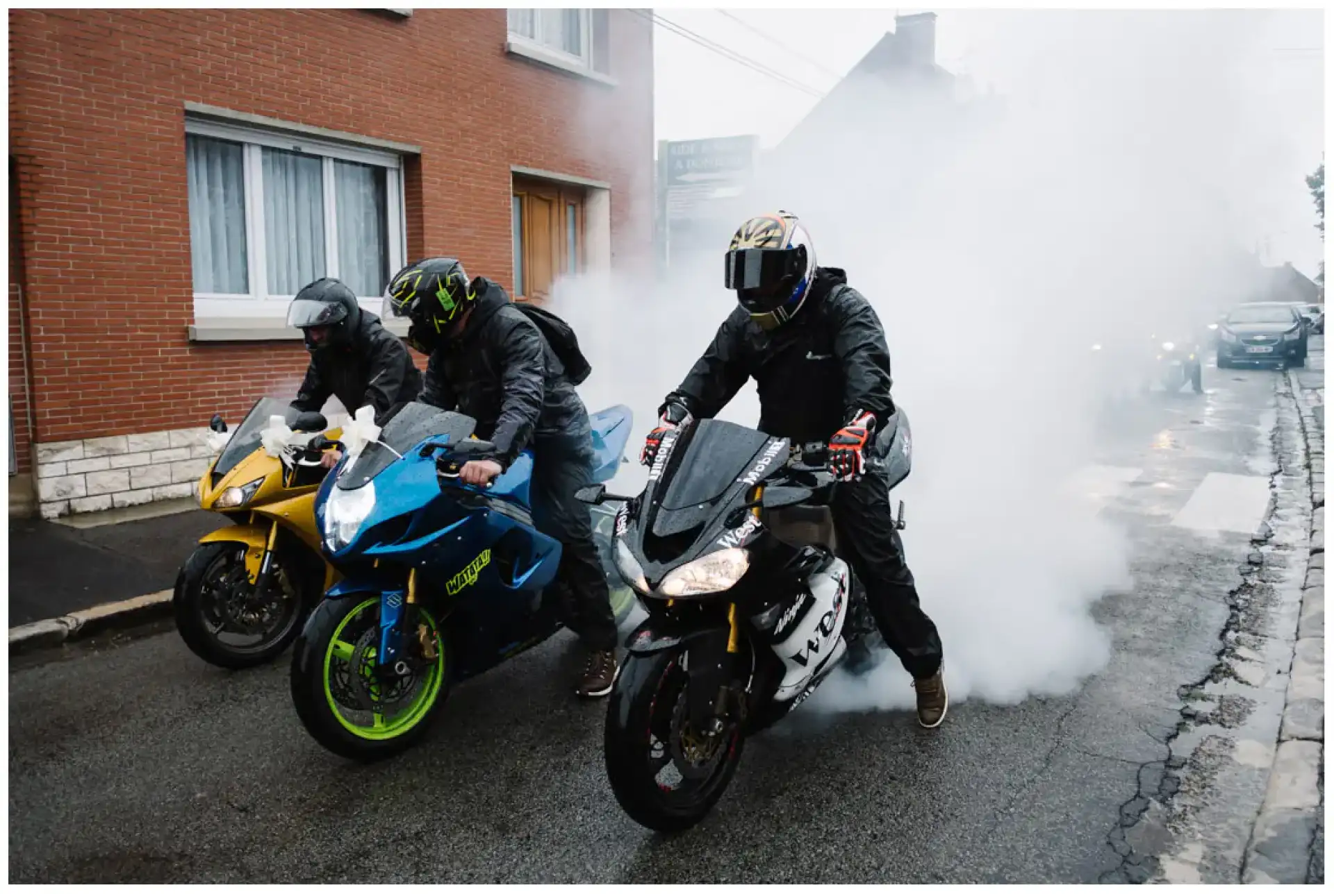 22 - trio burnout motos