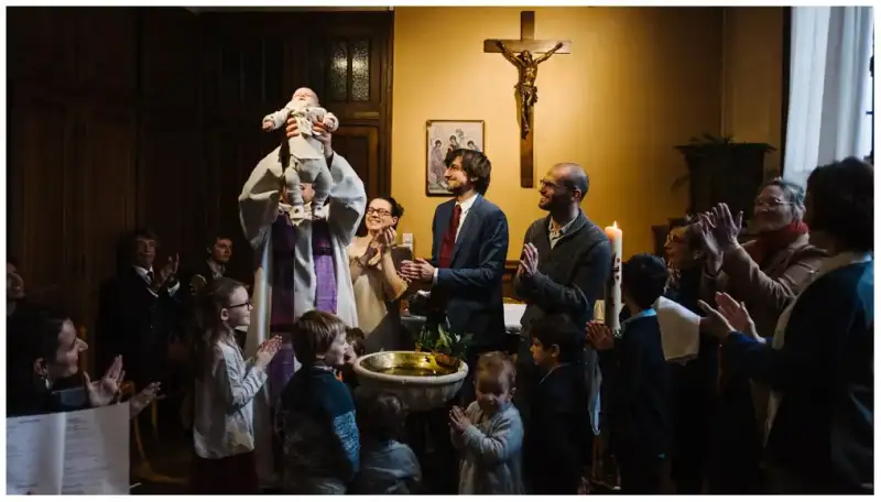 Photographe baptême Lille : immortalisez cette cérémonie sacrée